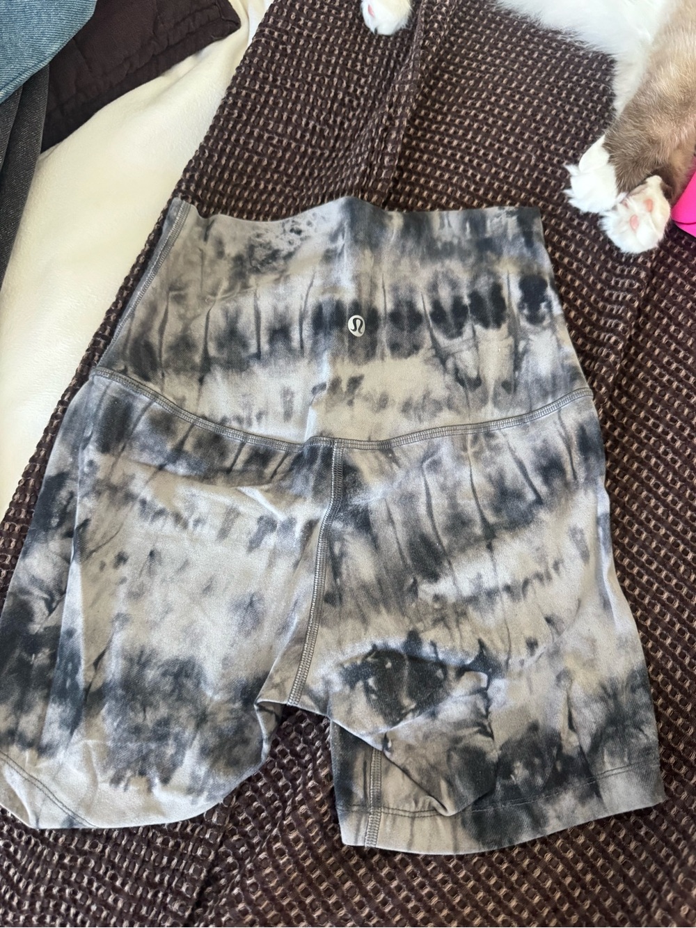 lululemon athletica Tie-Dye High-Rise Bike Shorts in Gray and Black